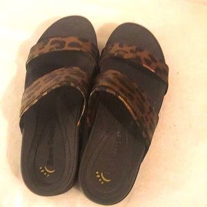 Les' Closet (@hubb4less) | Poshmark